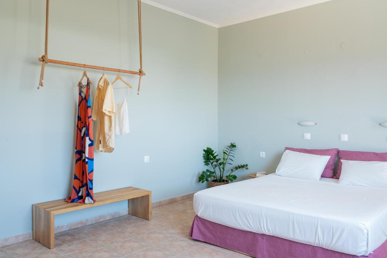 Serenity Hideaway Palaiochora Esterno foto